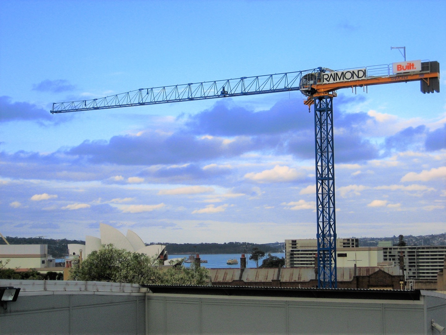 Self-Raising Tower Crane QTP180
